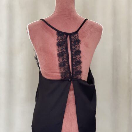 LACE BACK TOP BLACK  //WHITE  ONE SIZE CKONTOVA