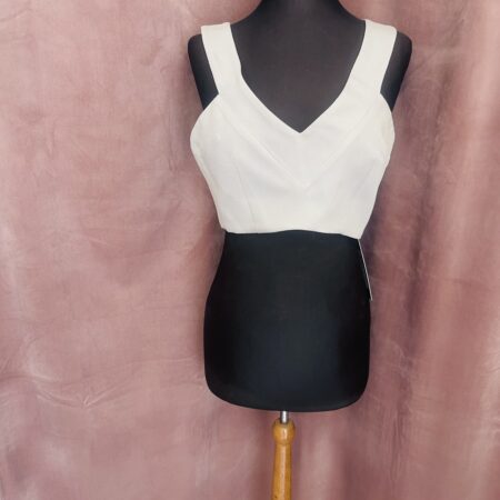 GREY STATEMENT CROP TOP-CKONTOVA