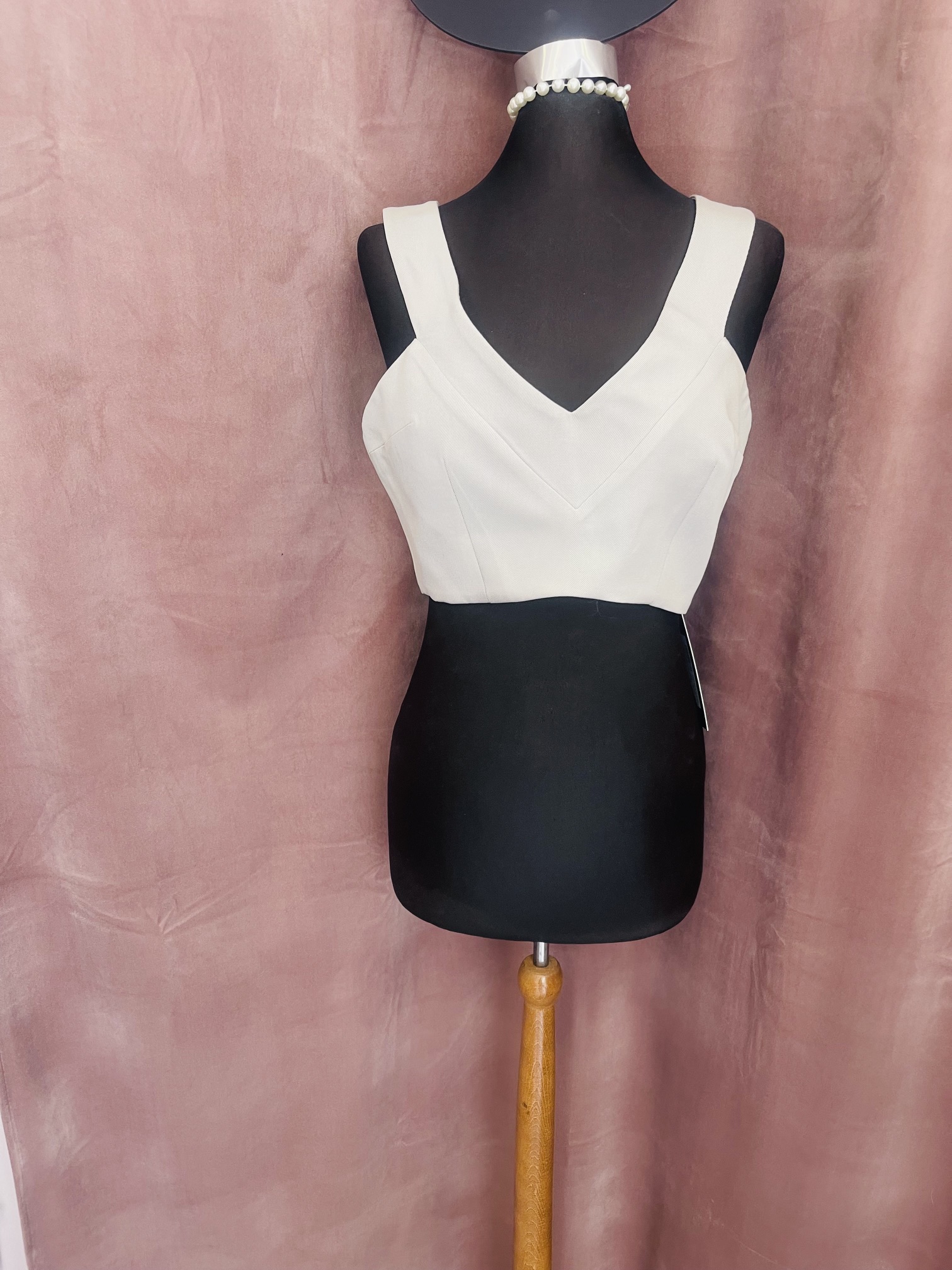 IMG_6539 GREY STATEMENT CROP TOP-CKONTOVA