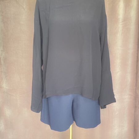 BLACK LOOSE BLOUSE   -  WHITE LOOSE BLOUSE  -CKONTOVA