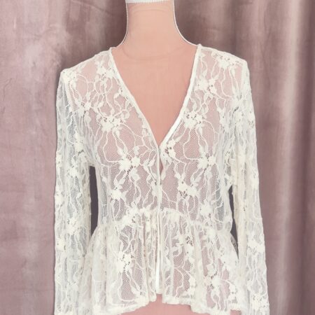 WHITE LACE RUFFLED BLOUSE -BLACK LACE RUFFLED BLOUSE -CKONTOVA